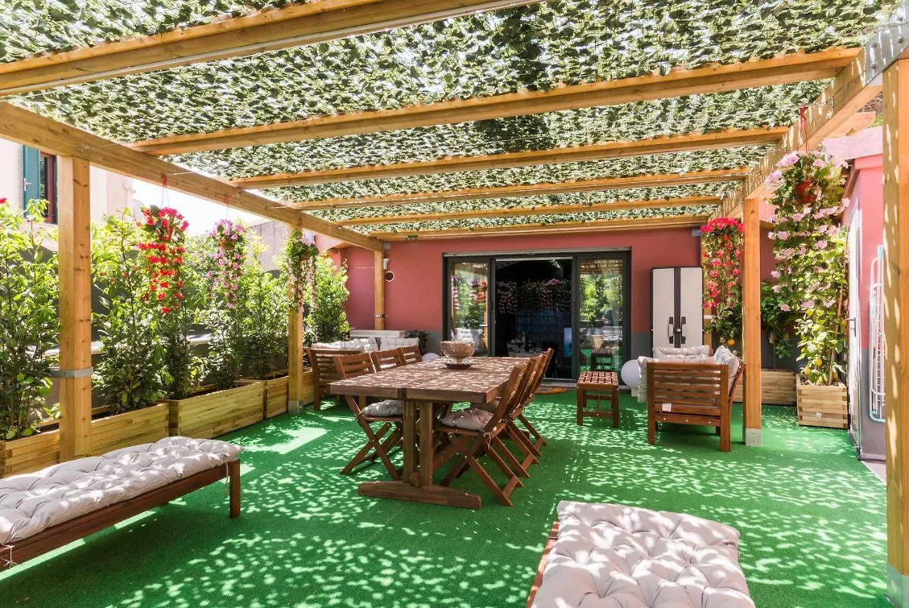 The Garden Regency Villa Rome 0*,  Italy