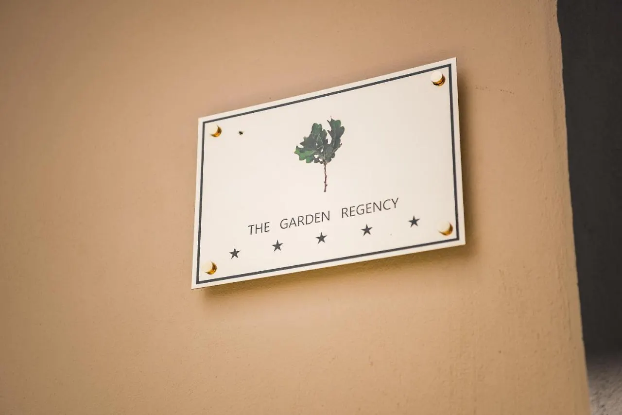 ローマ The Garden Regencyヴィラ 0*,  イタリア