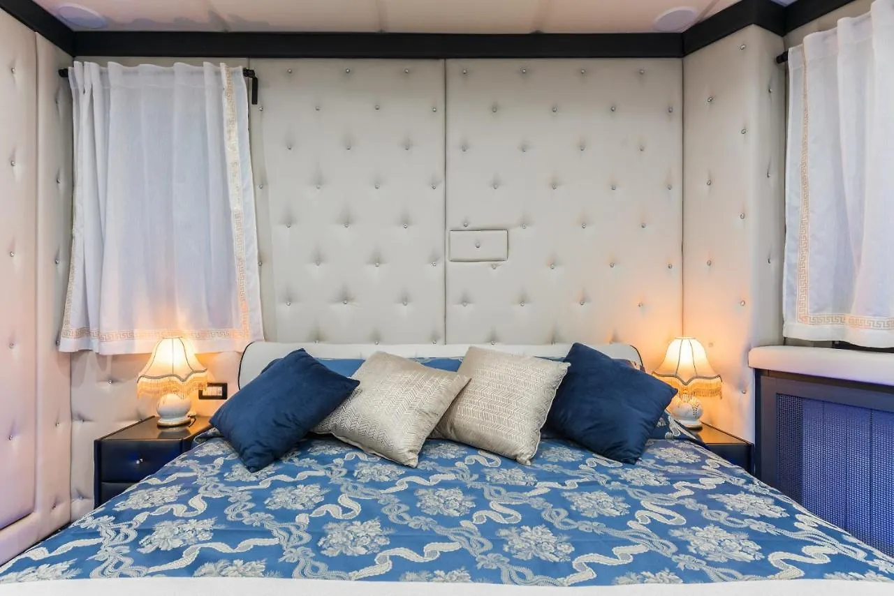 Holiday home The Garden Regency Villa Rome Italy